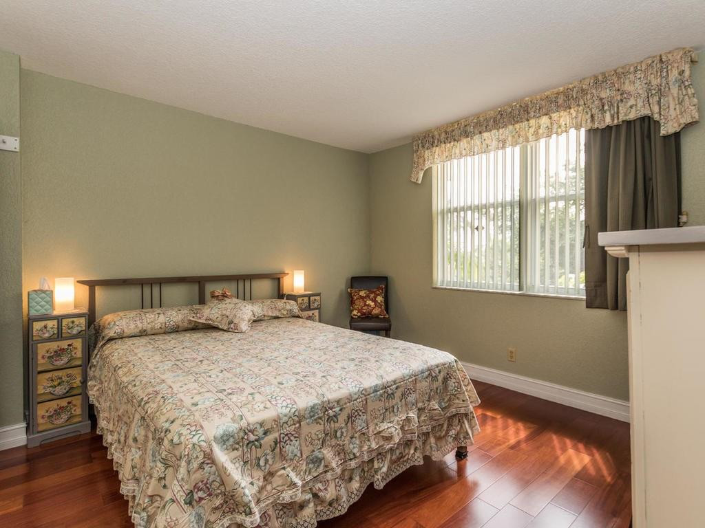 Island Club - Residential