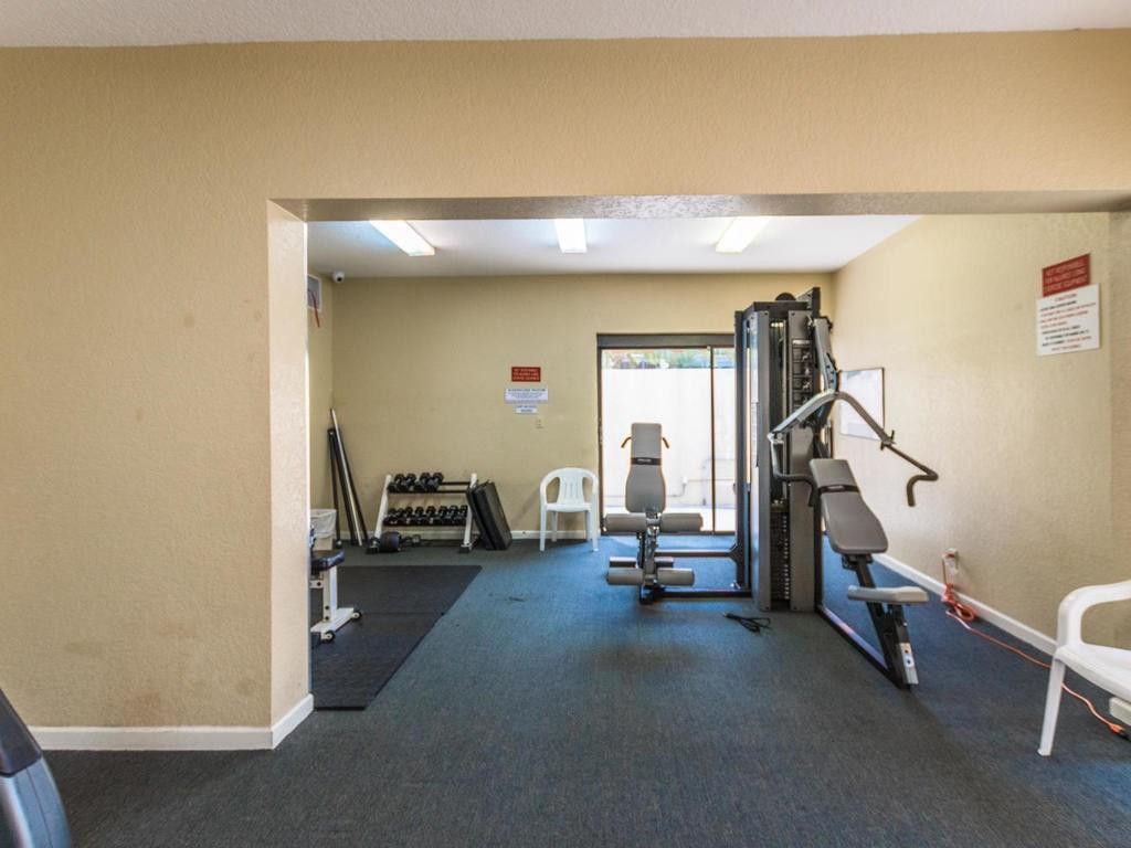 Island Club - Residential