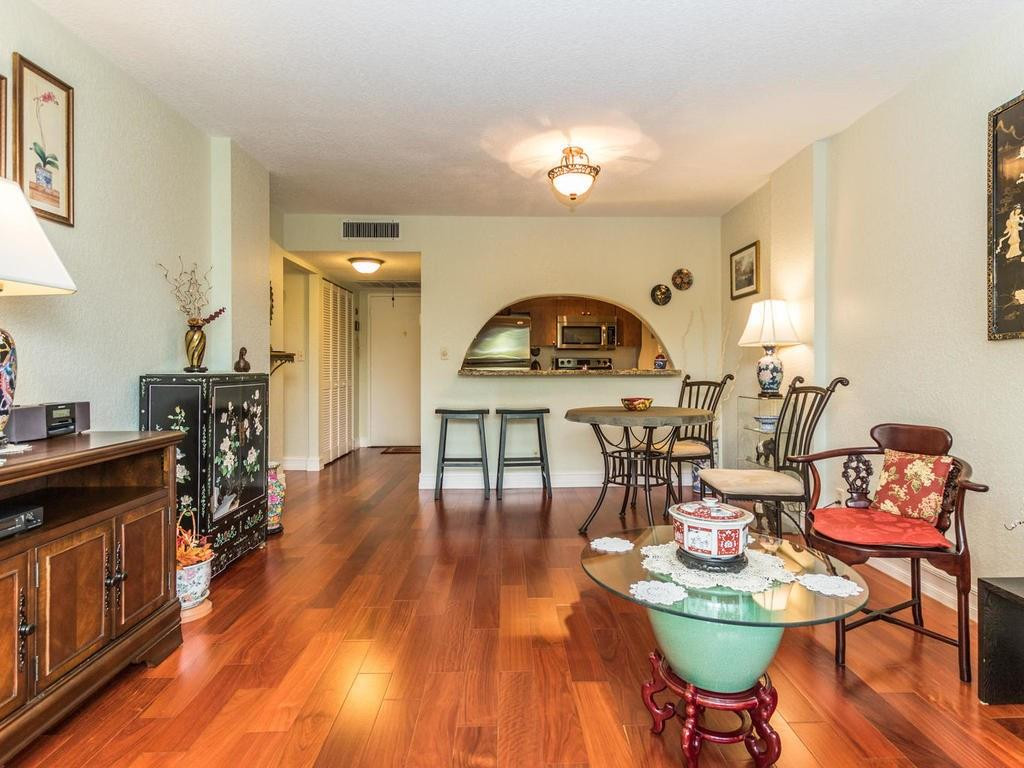 Island Club - Residential