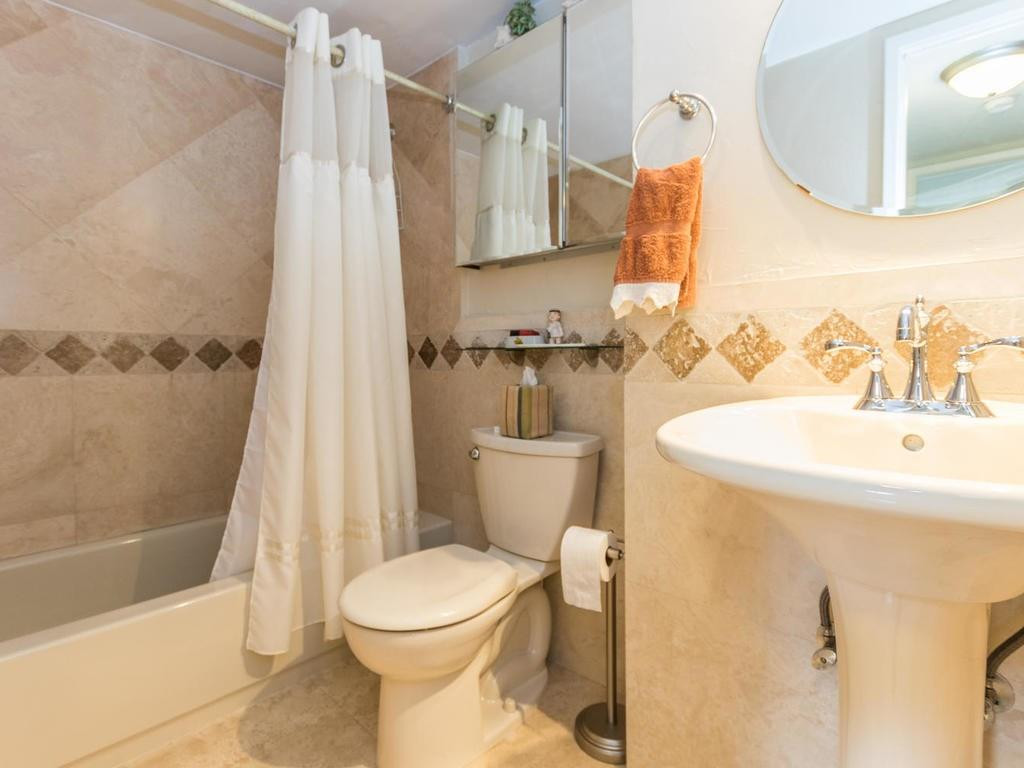 Island Club - Residential