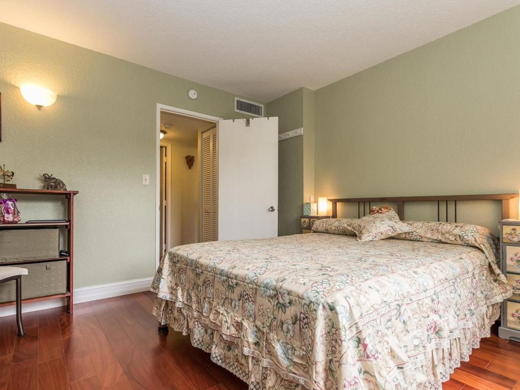 Island Club - Residential