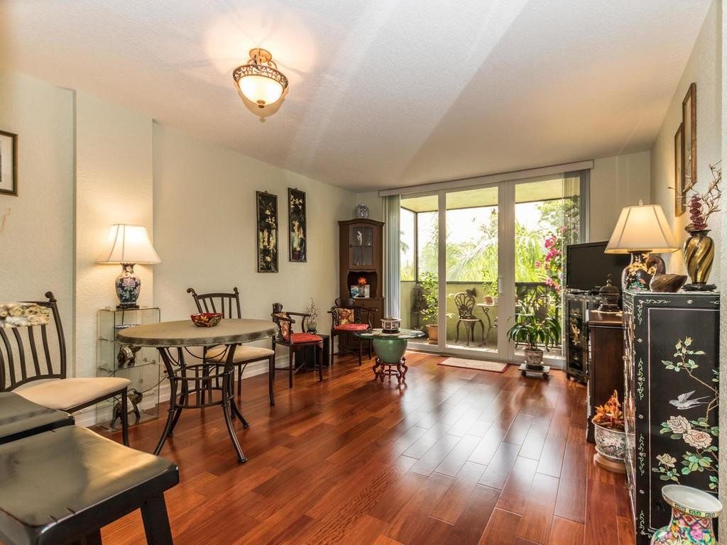 Island Club - Residential