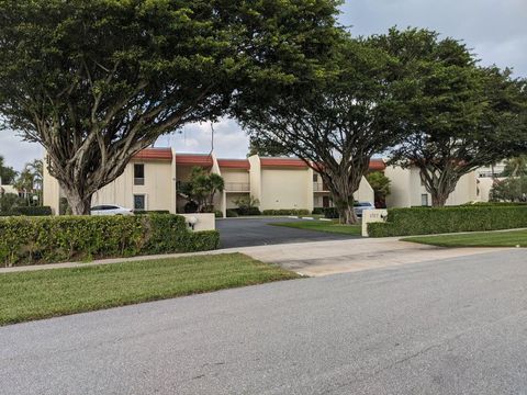 Photo of 1707 Consulate Place #202, West Palm Beach, FL 33401 (MLS # R11135033) Photo of 1707 Consulate Place #202, West Palm Beach, FL 33401 (MLS # R11135033)