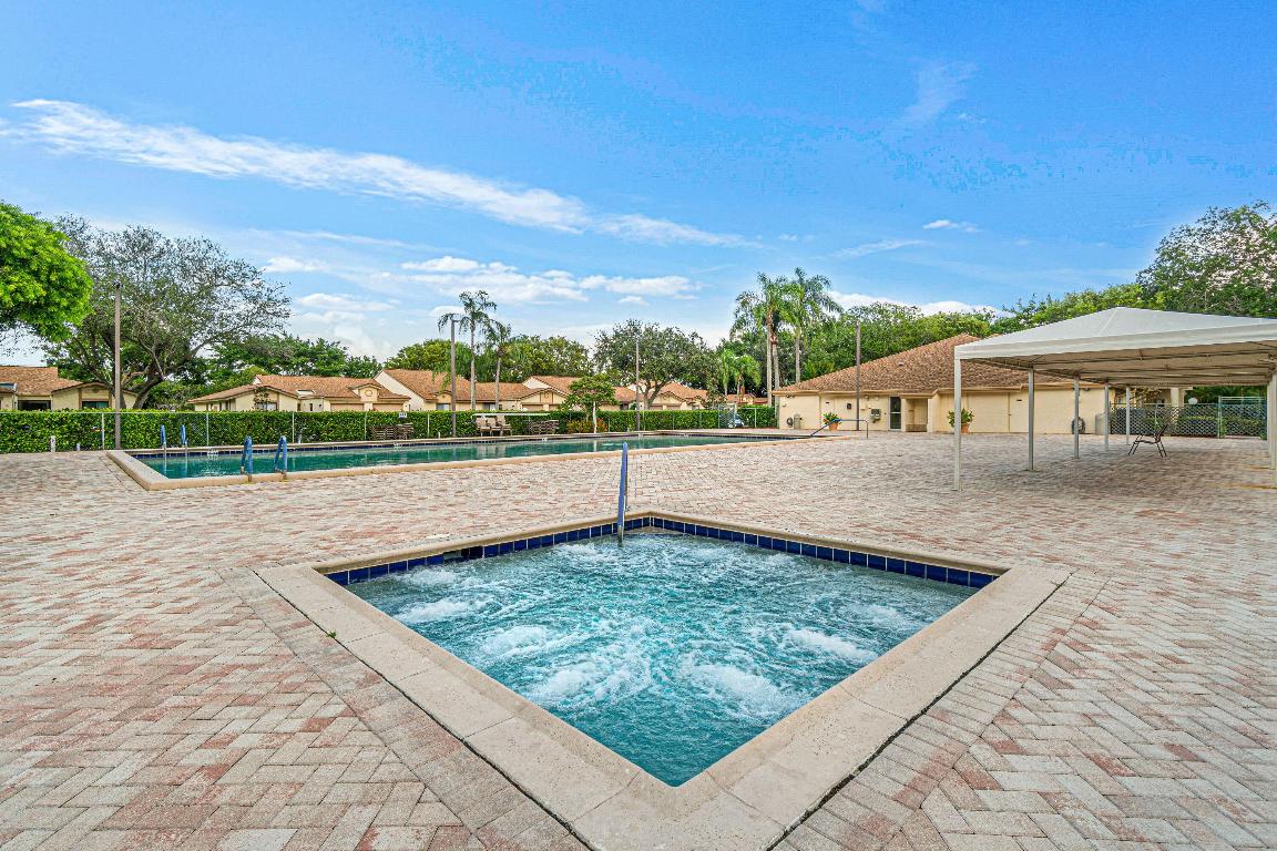 WHISPER WALK - Residential