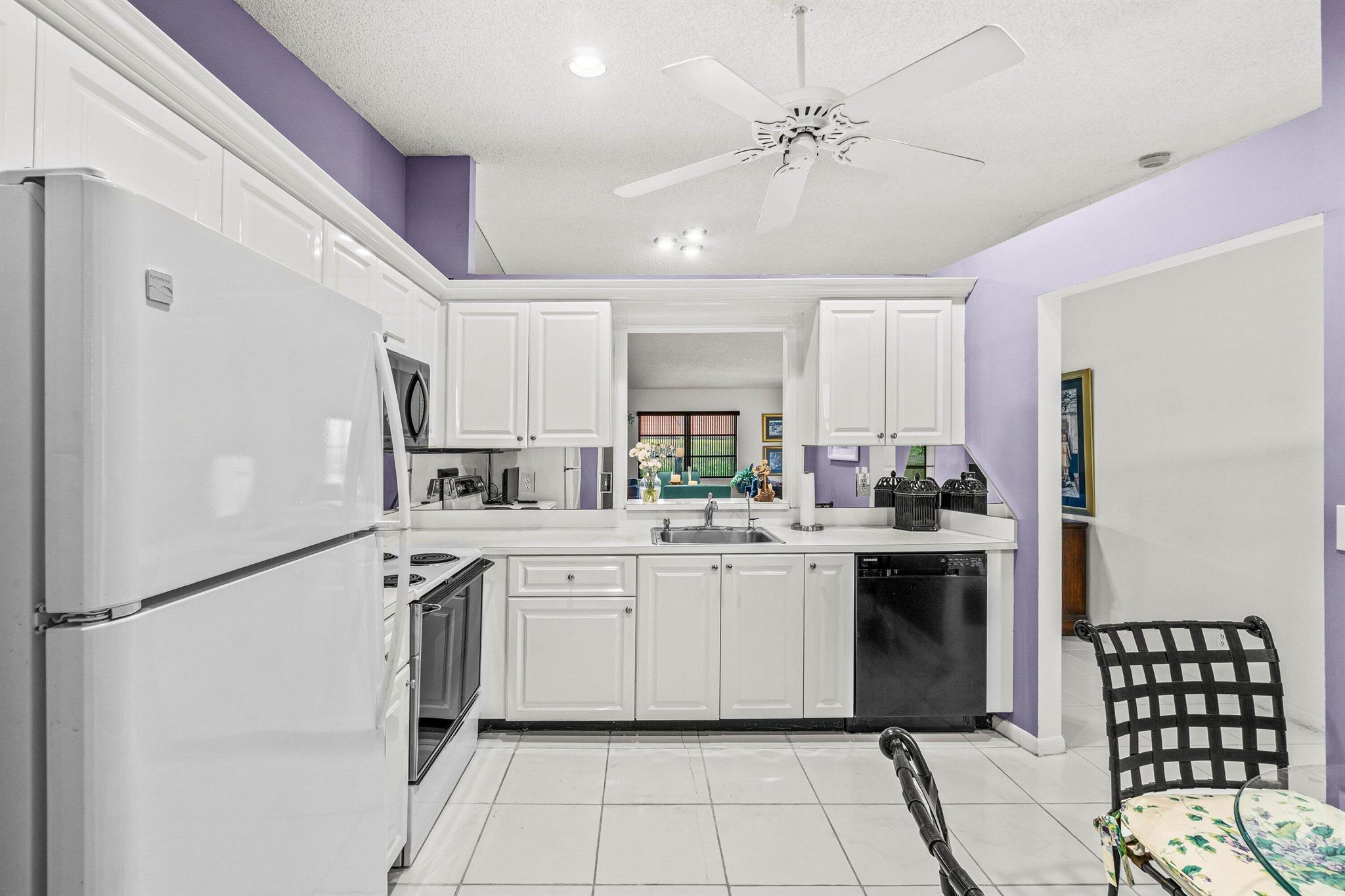 WHISPER WALK SEC D CONDO - Residential