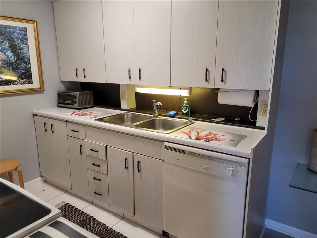 Martinique Village II E C - Residential Lease
