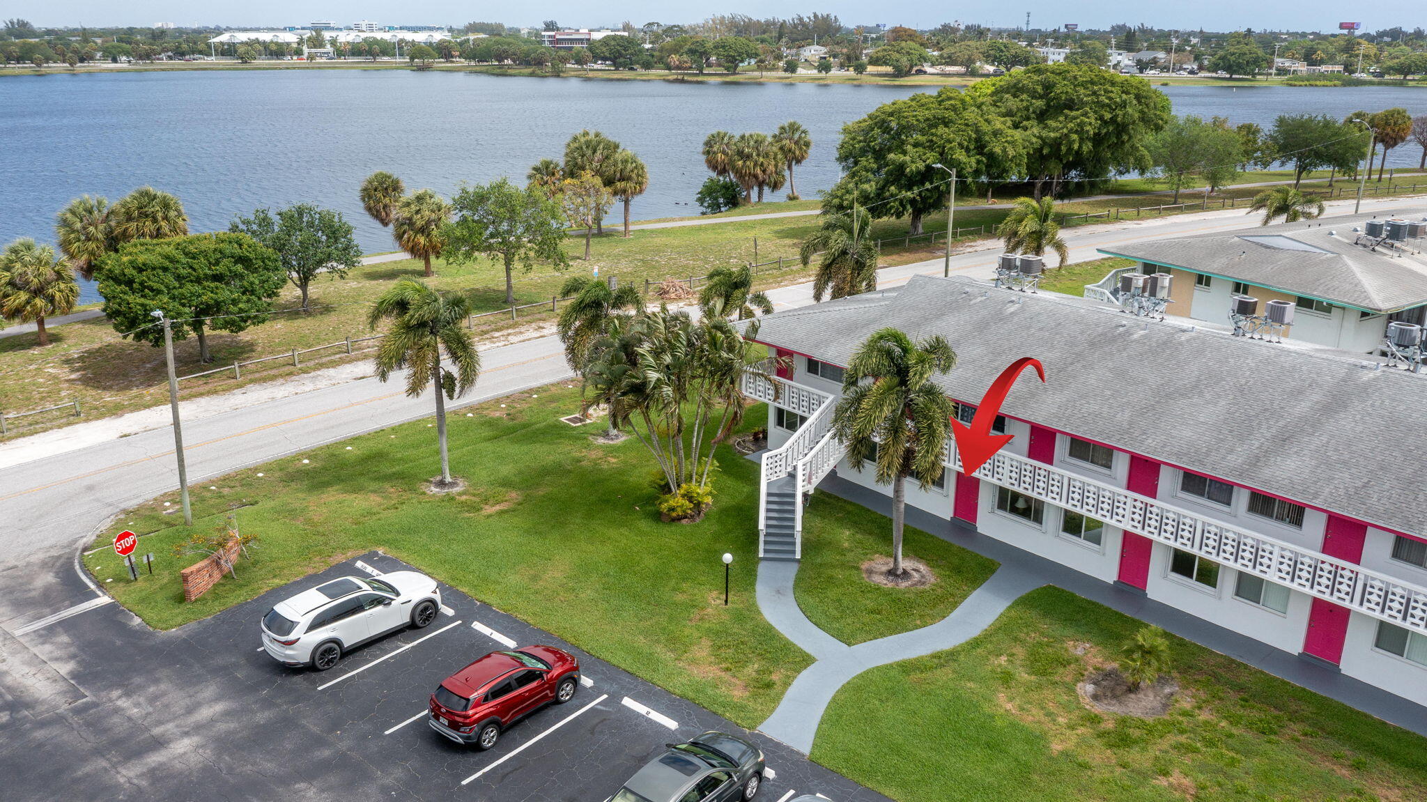 LAKESIDE POINT APT 5 CONDO - Residential