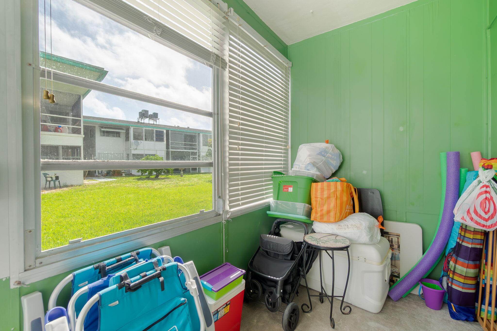 LAKESIDE POINT APT 5 CONDO - Residential