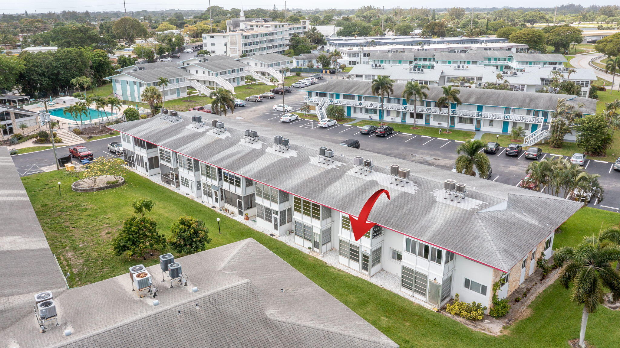 LAKESIDE POINT APT 5 CONDO - Residential