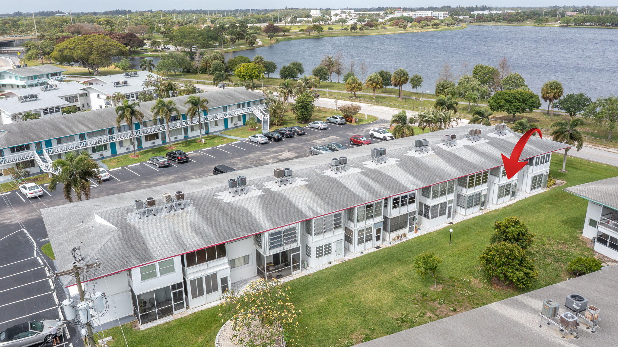 LAKESIDE POINT APT 5 CONDO - Residential