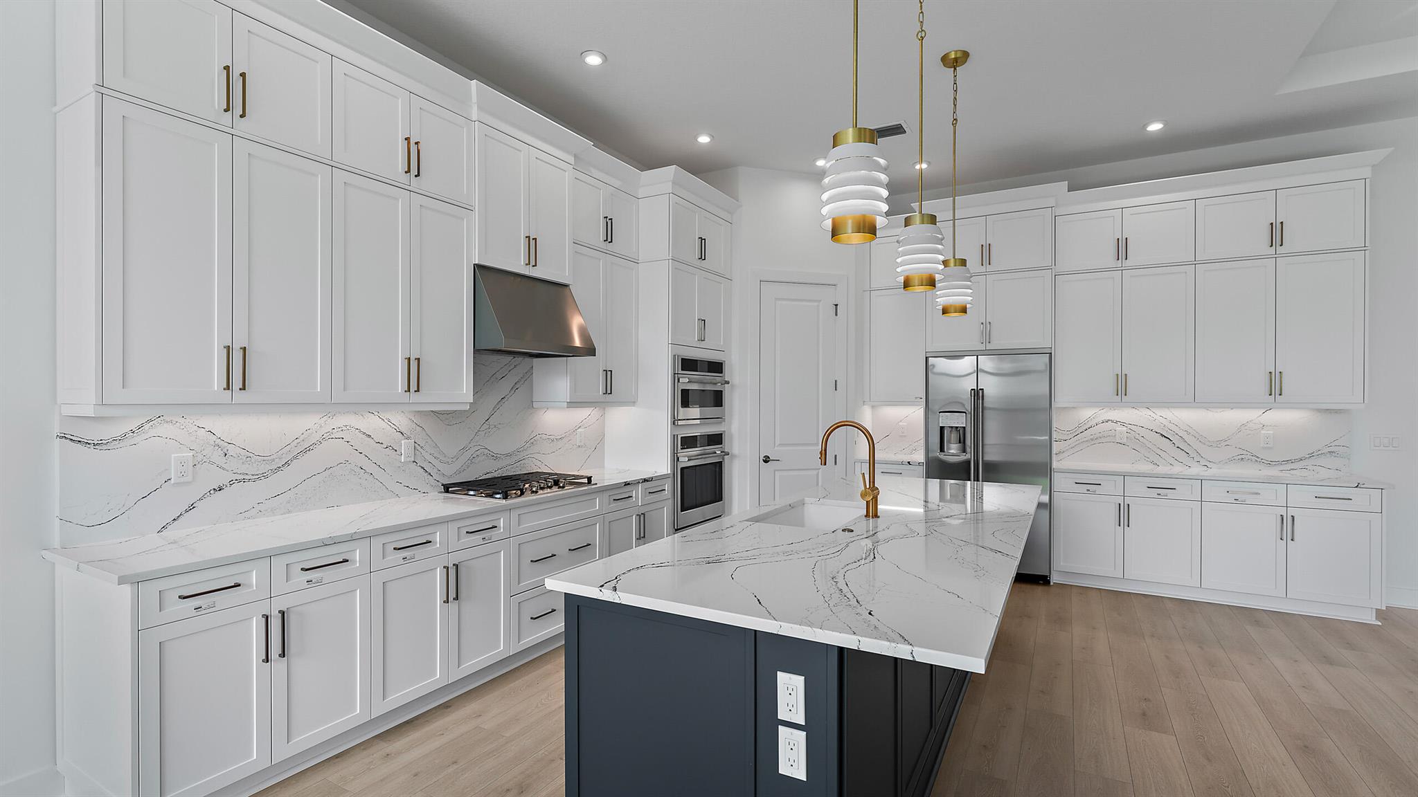 9513 St. Germain Drive, Palm Beach Gardens, FL, 33412/$1,149,990 3 9513 St. Germain Drive