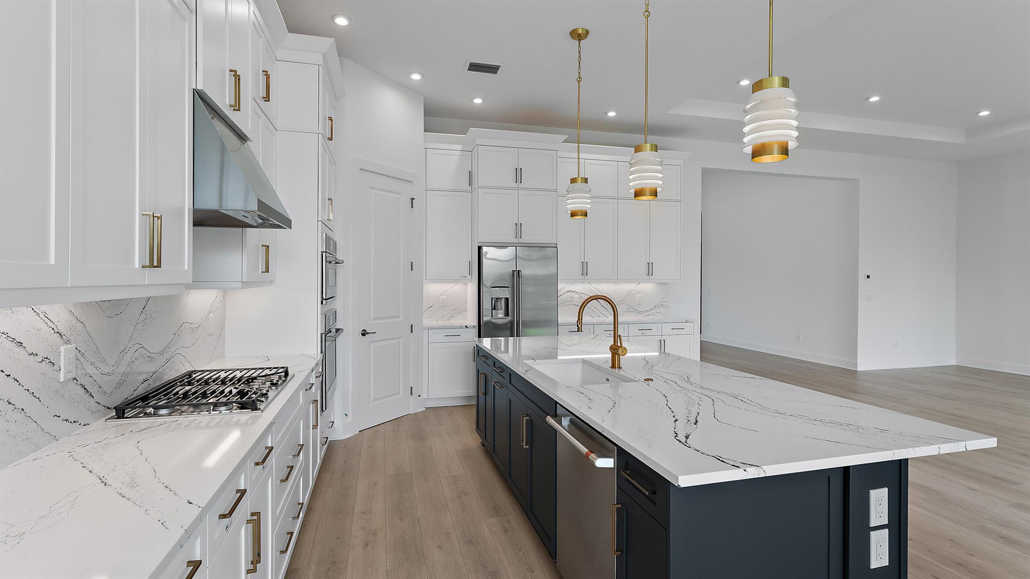 9513 St. Germain Drive, Palm Beach Gardens, FL, 33412/$1,149,990 4 9513 St. Germain Drive