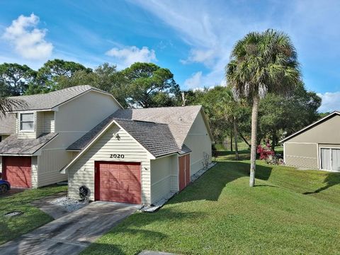 2020 Vero South Circle SW 4 Vero Beach FL 32962