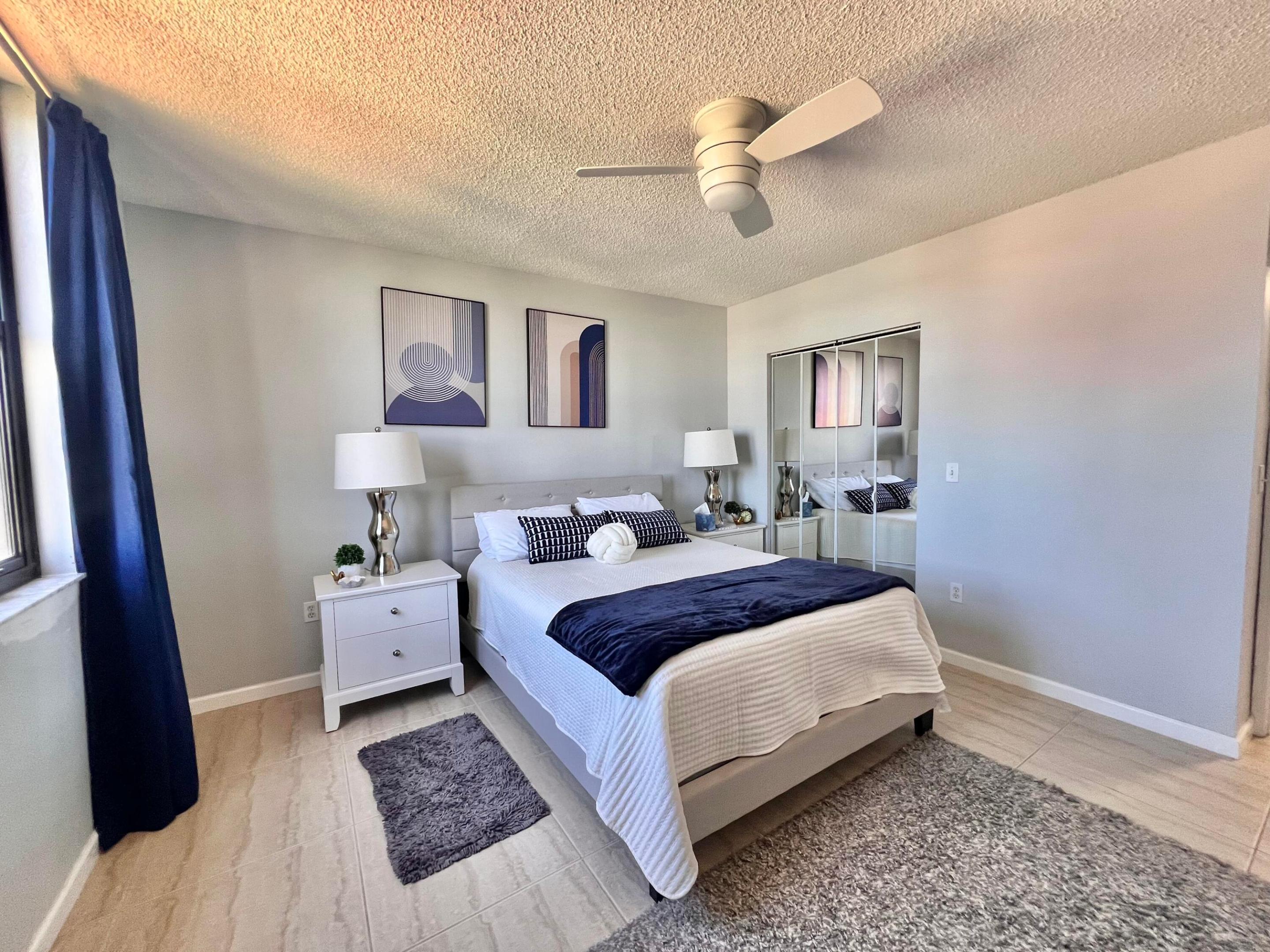 TOWER CONDO AT CITYPLACE - Residential