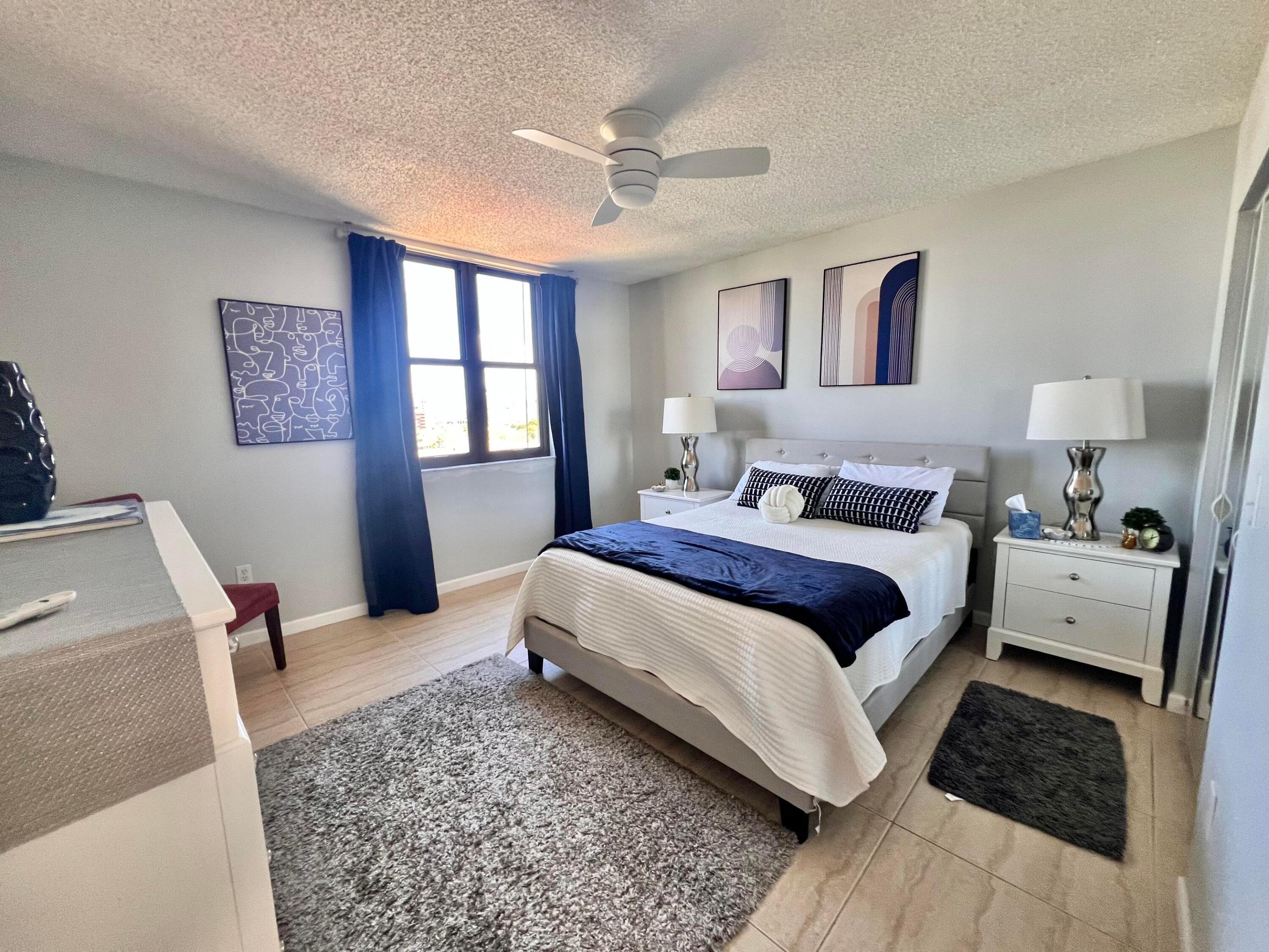 TOWER CONDO AT CITYPLACE - Residential