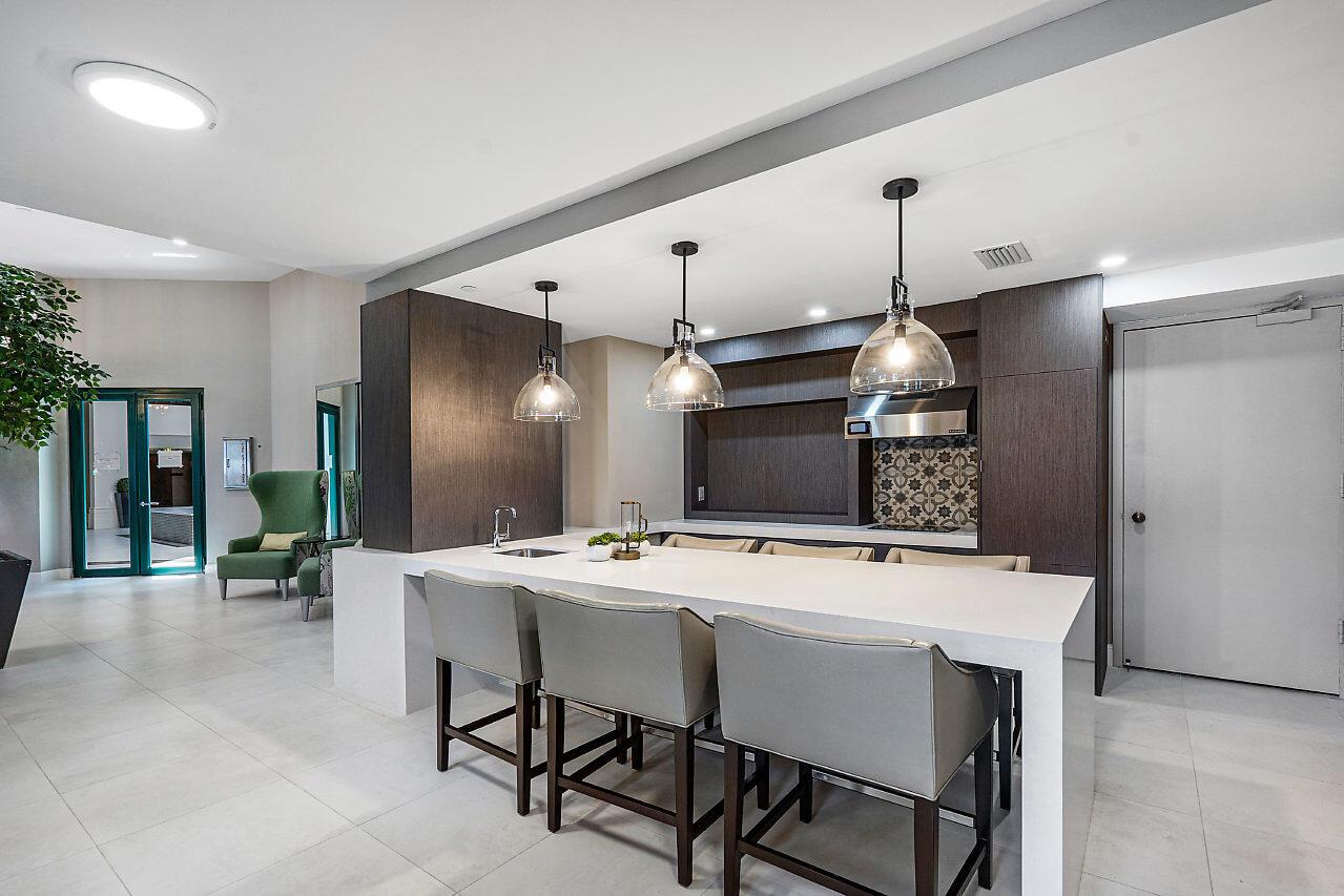 MIZNER COURT - Residential Lease