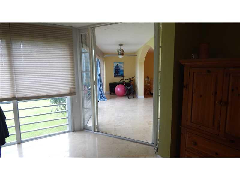 PALM AIRE COUNTRY CLUB - Residential