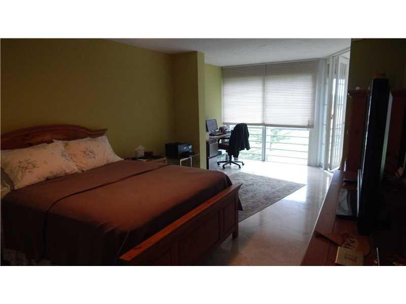 PALM AIRE COUNTRY CLUB - Residential