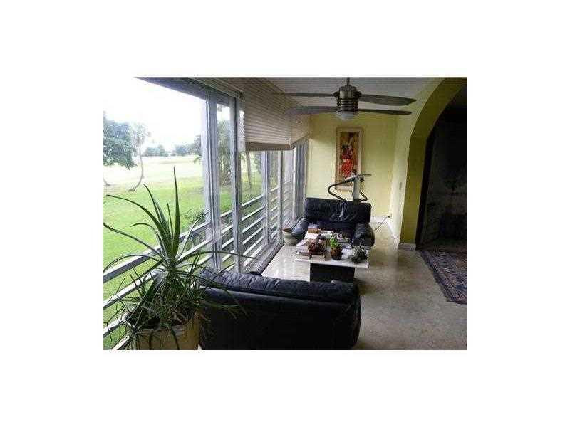 PALM AIRE COUNTRY CLUB - Residential