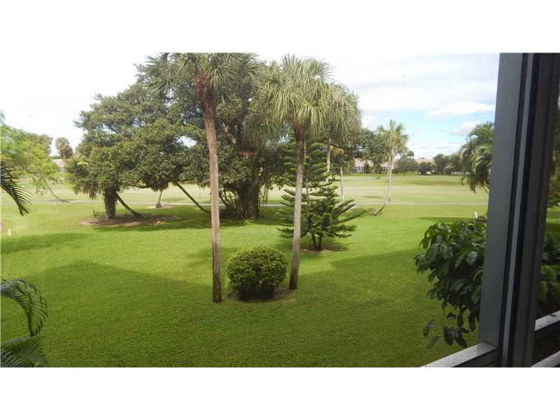 PALM AIRE COUNTRY CLUB - Residential