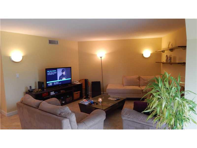 PALM AIRE COUNTRY CLUB - Residential