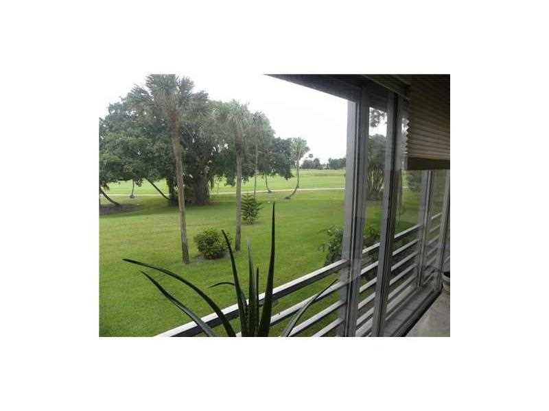 PALM AIRE COUNTRY CLUB - Residential