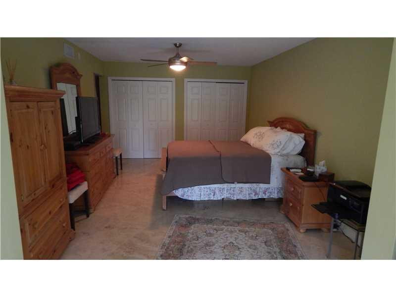 PALM AIRE COUNTRY CLUB - Residential