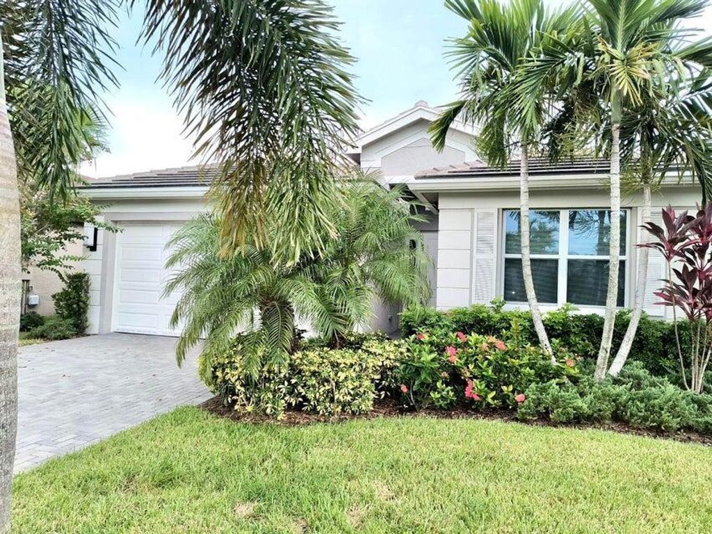 Photo of 12145 SW Jasper Lake Way, Port Saint Lucie, FL 34987 (MLS # R11096014)