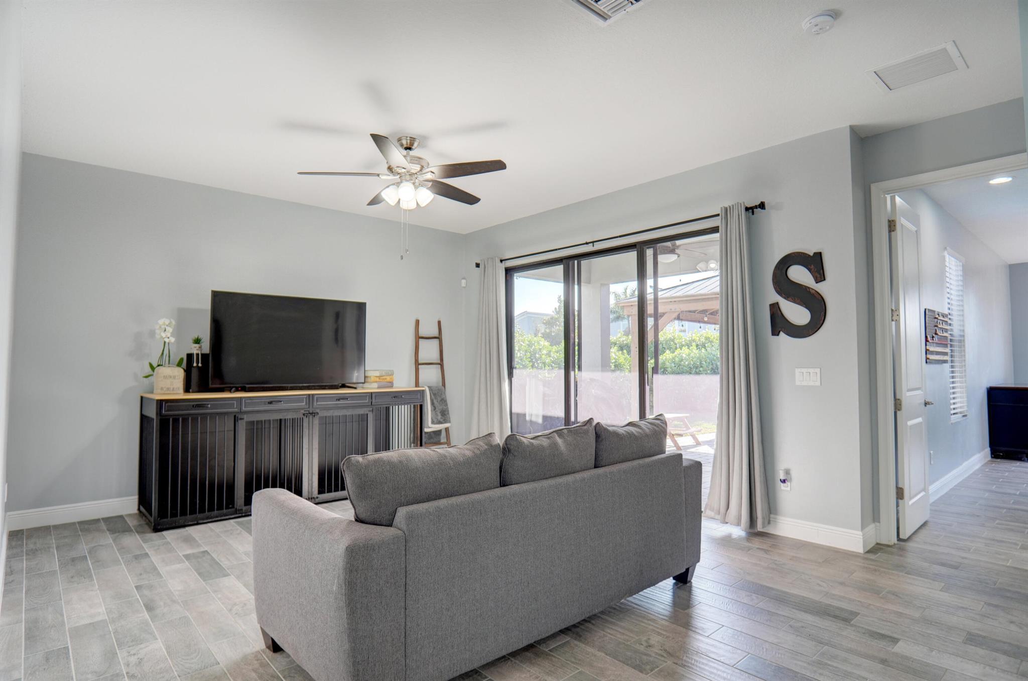 SKY COVE - Residential