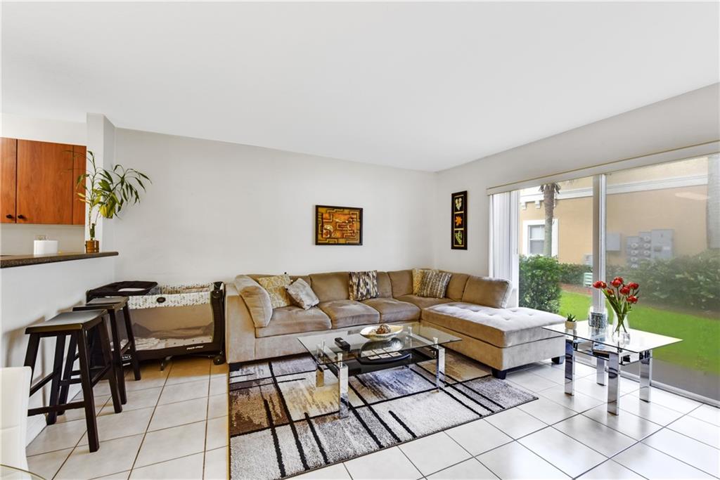 MELROSE POINT - Residential