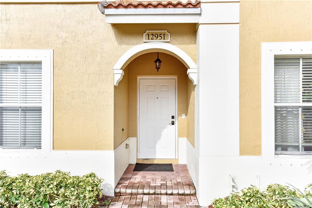 MELROSE POINT - Residential