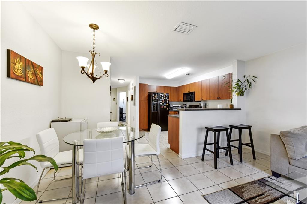 MELROSE POINT - Residential