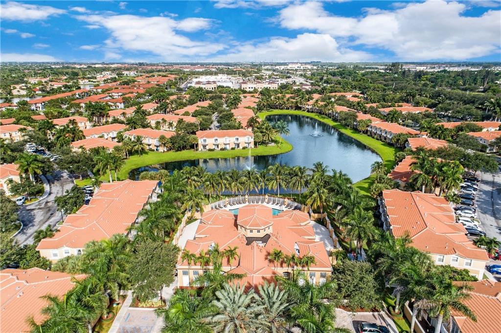 MELROSE POINT - Residential