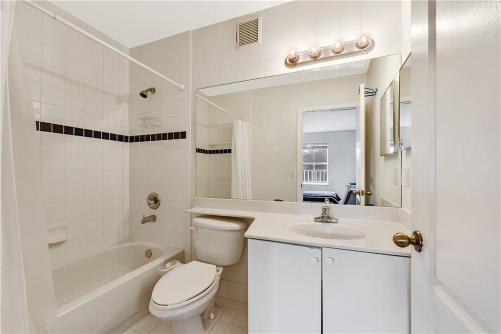 MELROSE POINT - Residential