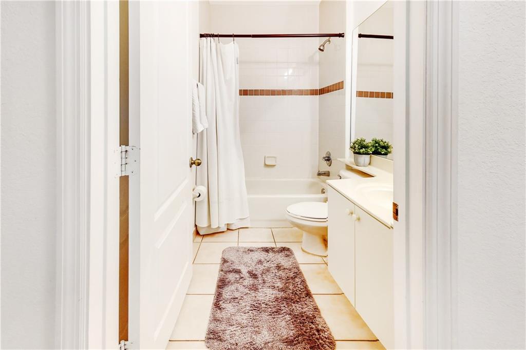 MELROSE POINT - Residential