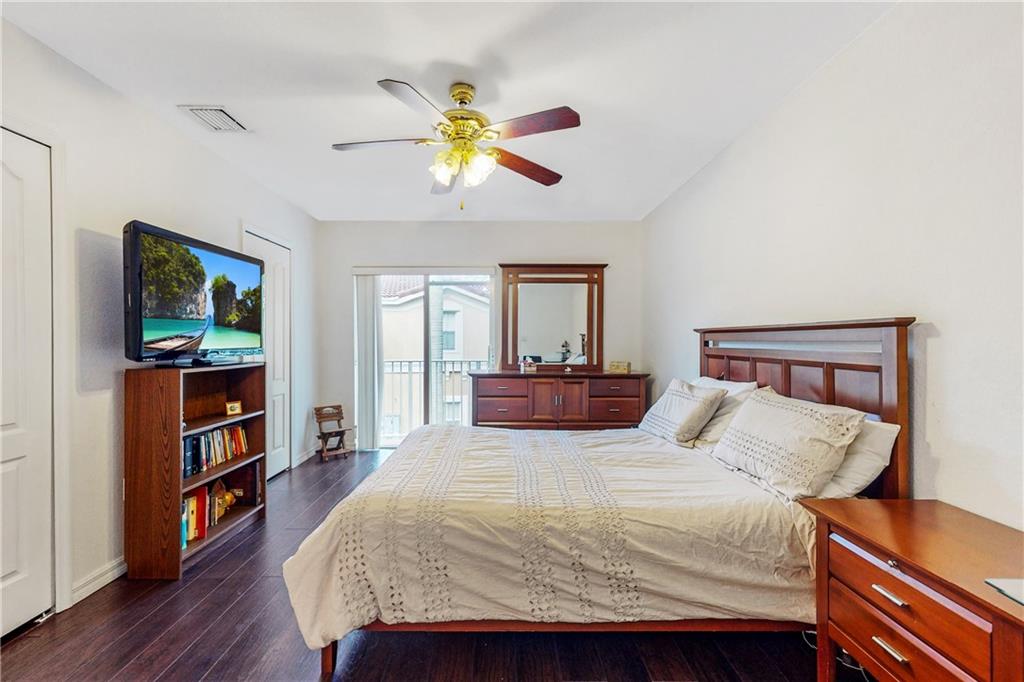 MELROSE POINT - Residential