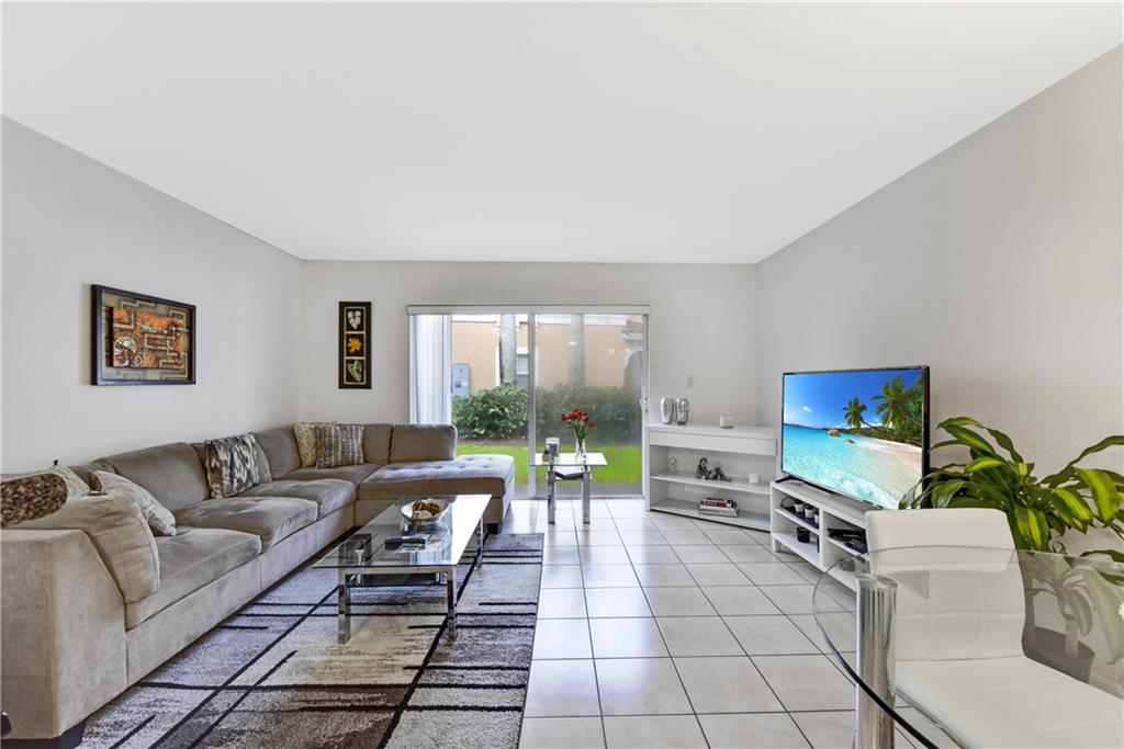 MELROSE POINT - Residential