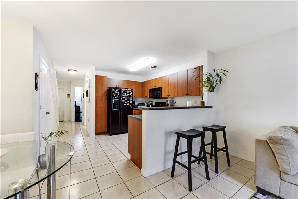 MELROSE POINT - Residential