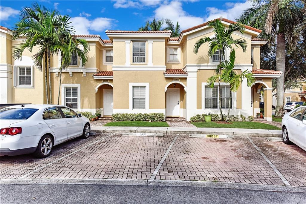 MELROSE POINT - Residential