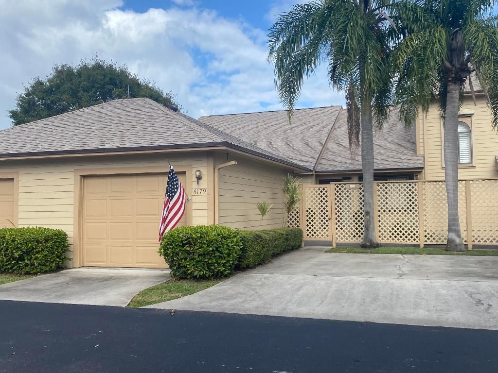 Photo of 6179 SE Georgetown Place, Hobe Sound, FL 33455 (MLS # R10939179)