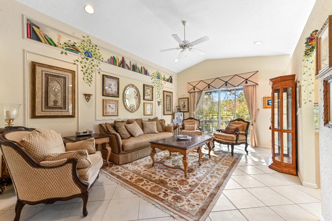 OLIVE TREE - Residential