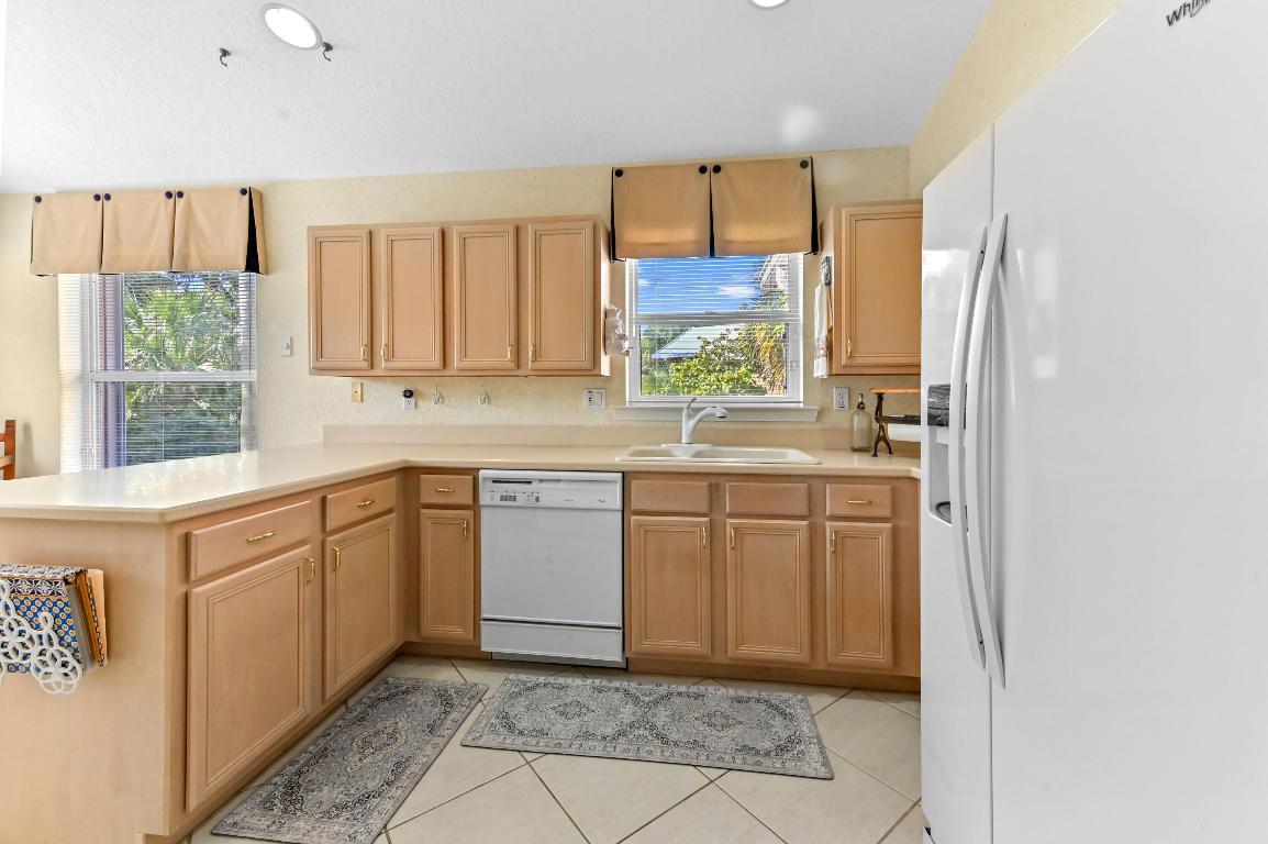 OLIVE TREE - Residential