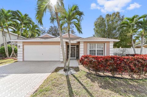 1718 Sawgrass Circle Greenacres FL 33413