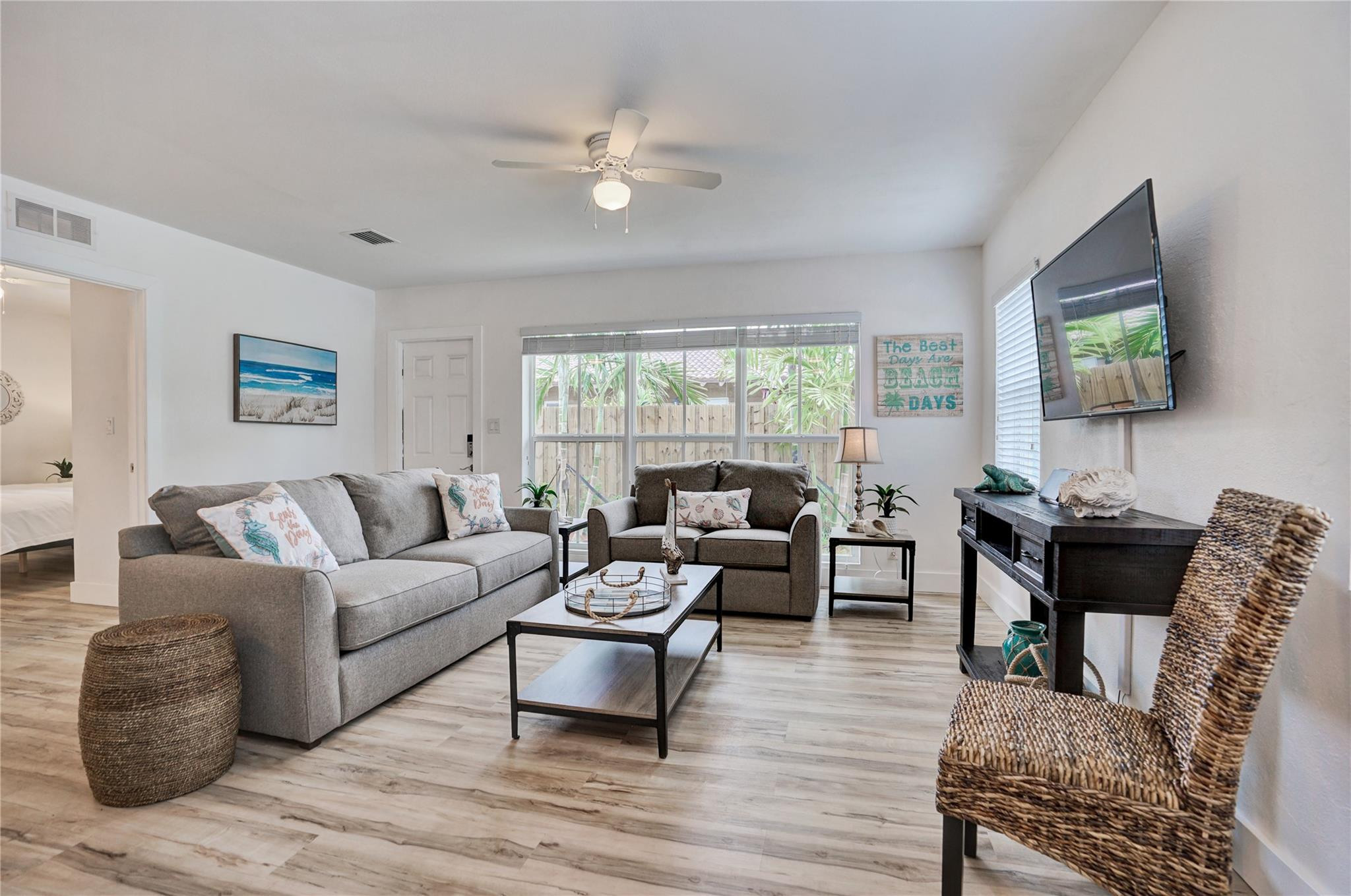 Blount Bros Pompano Beach - Residential Lease