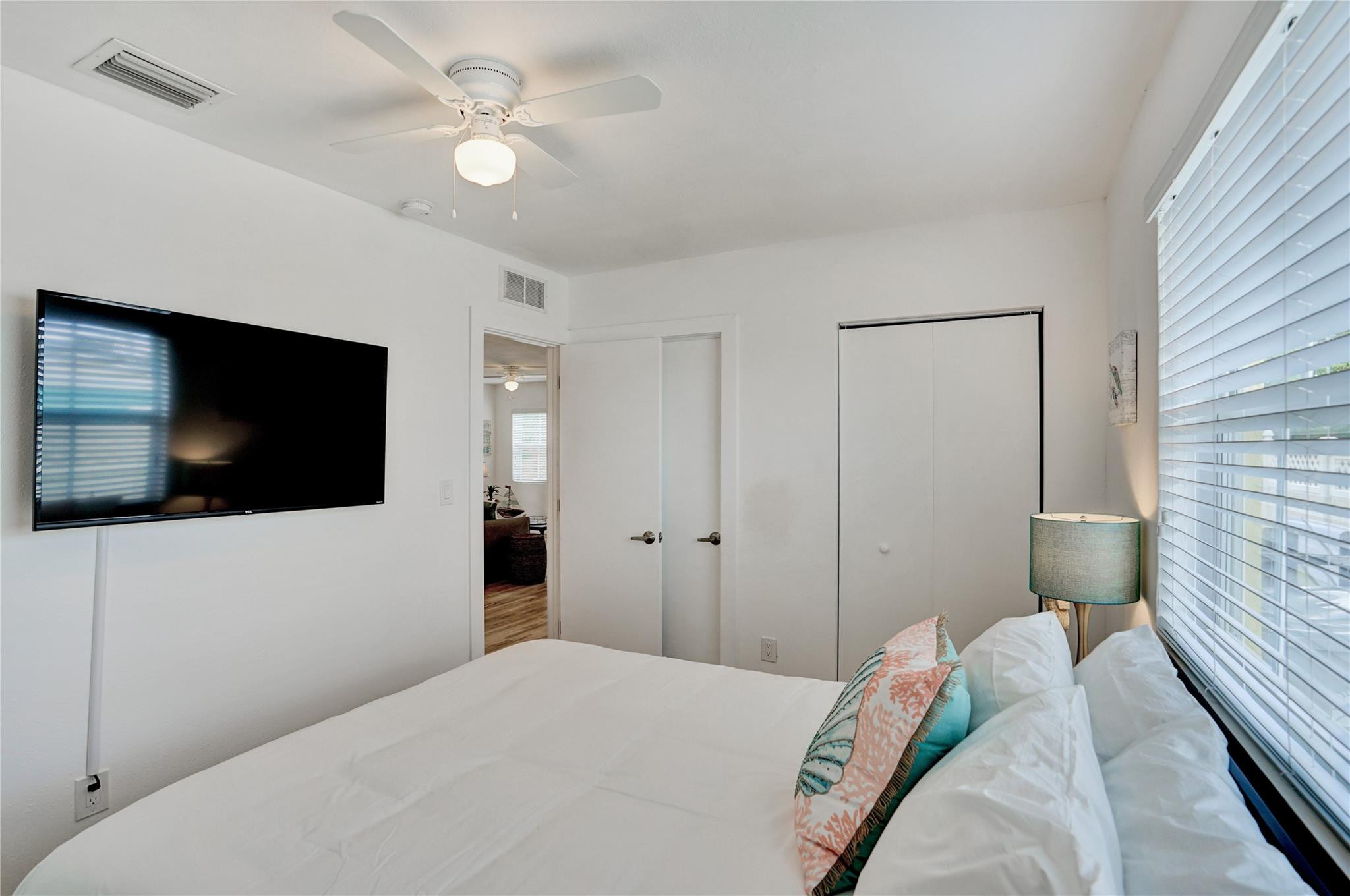 Blount Bros Pompano Beach - Residential Lease