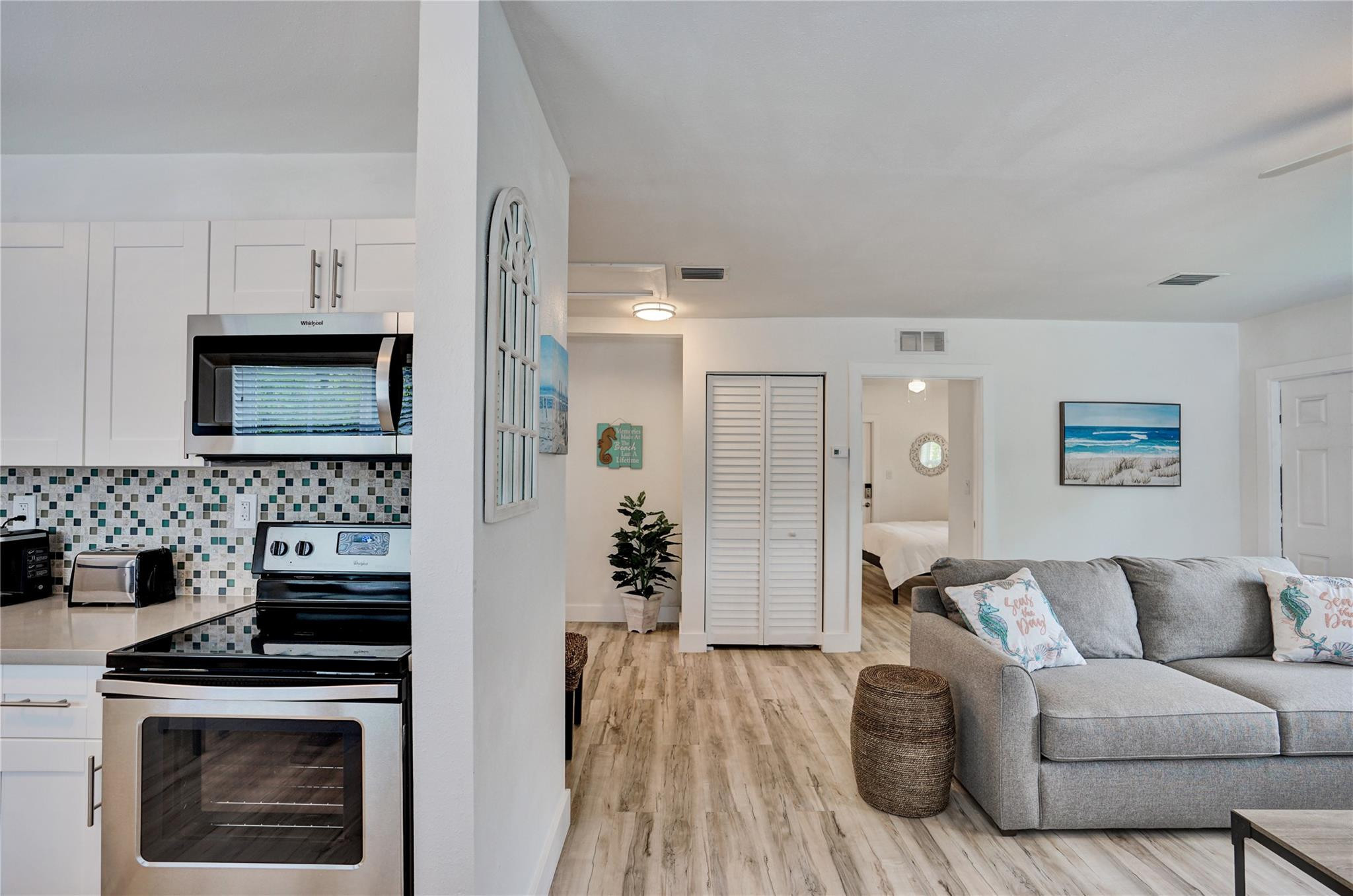 Blount Bros Pompano Beach - Residential Lease