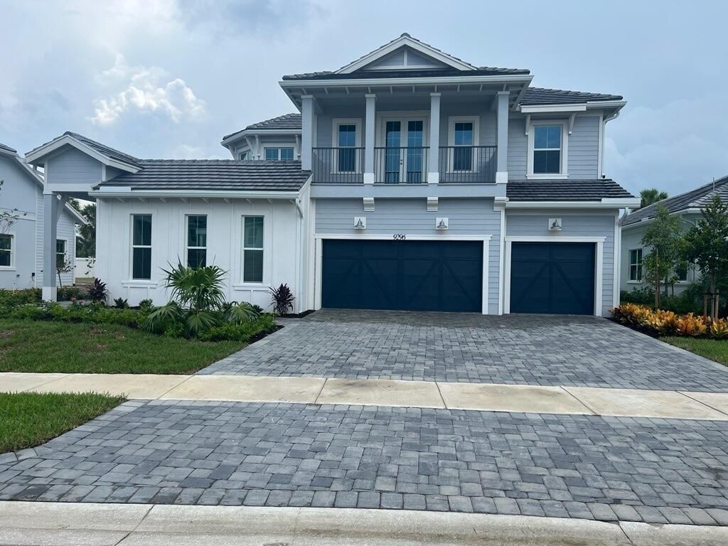 Photo of 9296 Crestview Circle, Palm Beach Gardens, FL 33412 (MLS # R11117304)