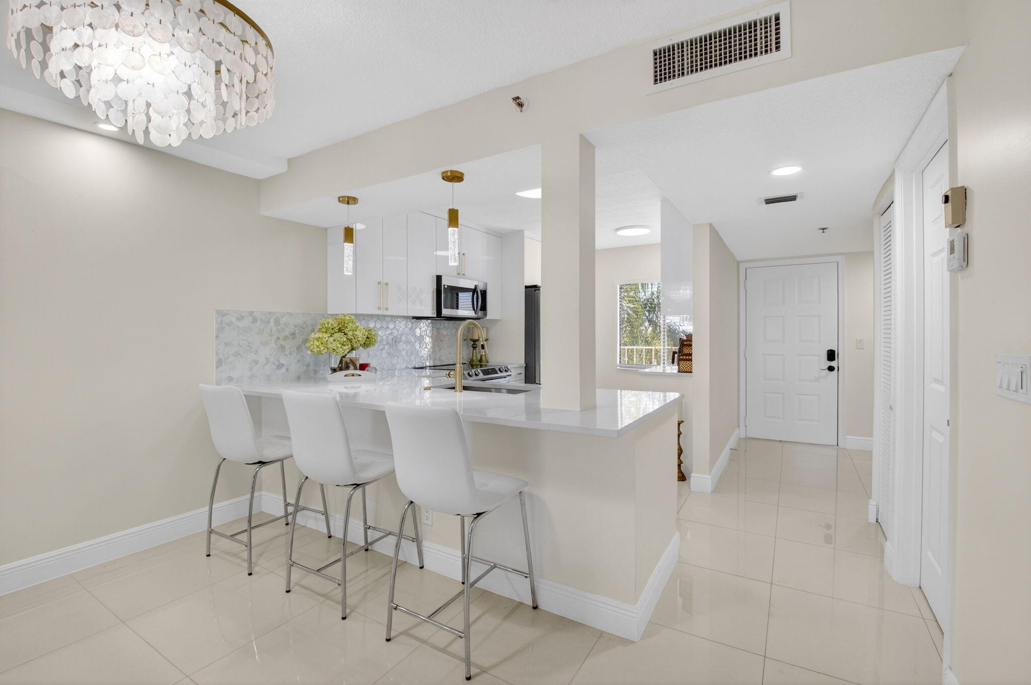 HUNTINGTON LAKES SECTION FIVE CONDS 37 THRU 44 DEC - Residential