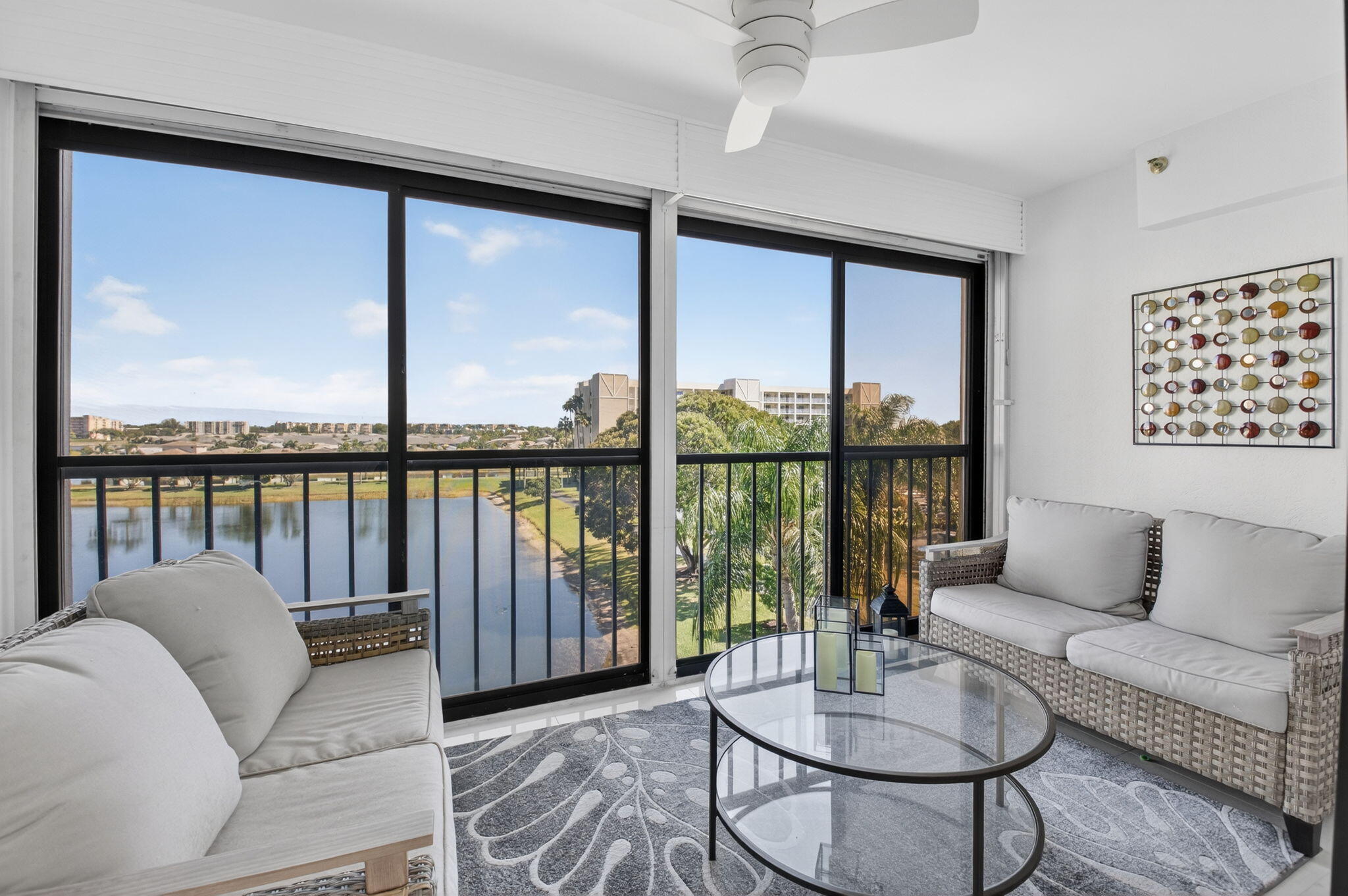 HUNTINGTON LAKES SECTION FIVE CONDS 37 THRU 44 DEC - Residential