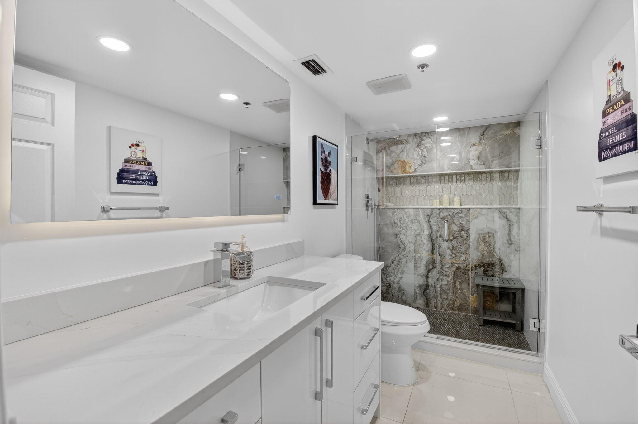 HUNTINGTON LAKES SECTION FIVE CONDS 37 THRU 44 DEC - Residential